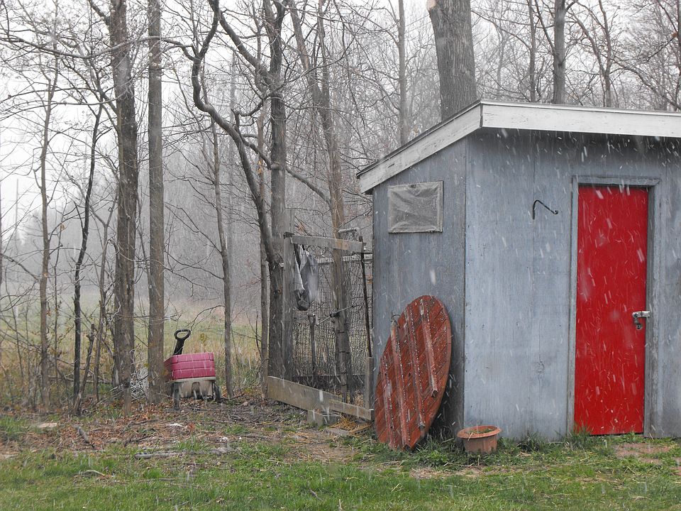 2nd image of 6690 Comstock Rd