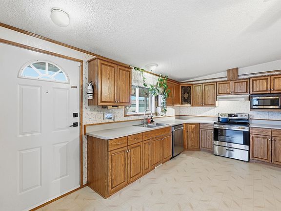 3rd image of 1655 Ord Rd #178