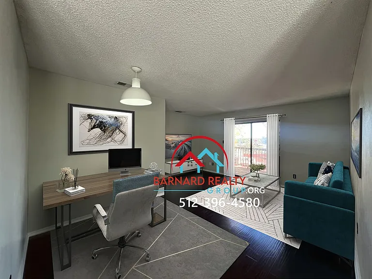 402 Fredericksburg St #16 — Photo 5