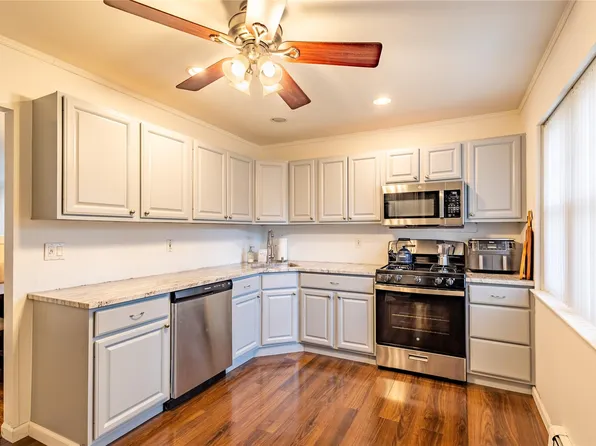 21 Glen Hollow Drive W #G-29, Holtsville, NY 11742