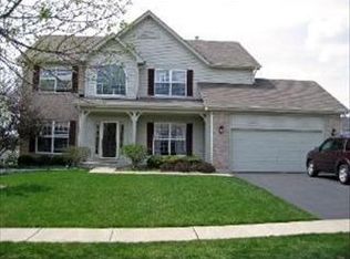 1208 Fieldstone Dr, Crystal Lake, IL 60014