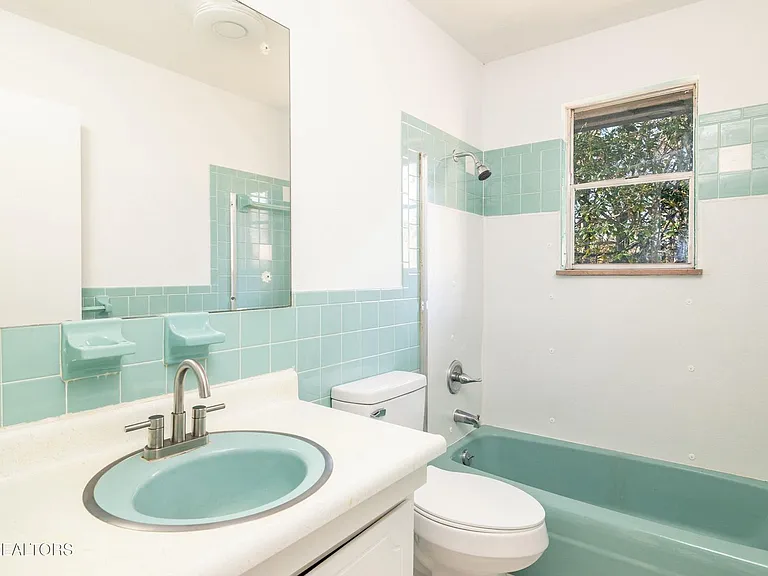 1534 McIlvaine Dr — Photo 14