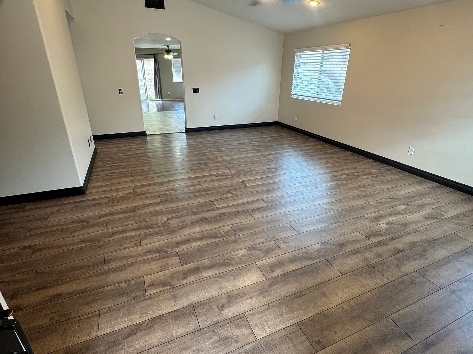3 bed, 1616 sqft, $3,500 — Photo 3