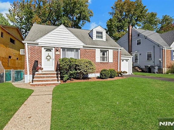 3rd image of 107 Dudley Drive