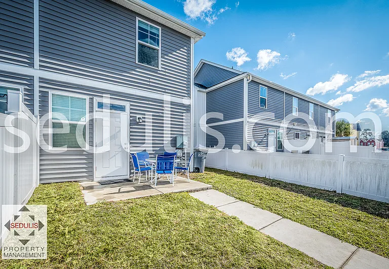 3923 Four Poles Park Dr — Photo 38