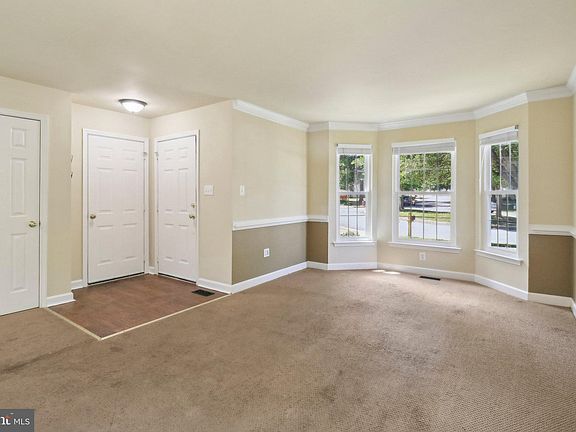 3rd image of 516 Camdent Cir