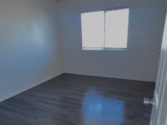 2nd image of 2002 Monte Carlo Ln APT B