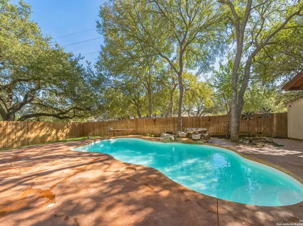 2508 Hourless Oaks Ln, Schertz, TX 78108