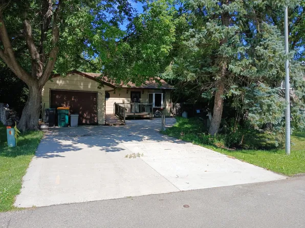 628 Willow Ct, Horace, ND 58047