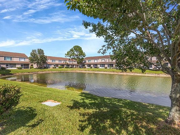 3rd image of 6127 Bayside Key Dr