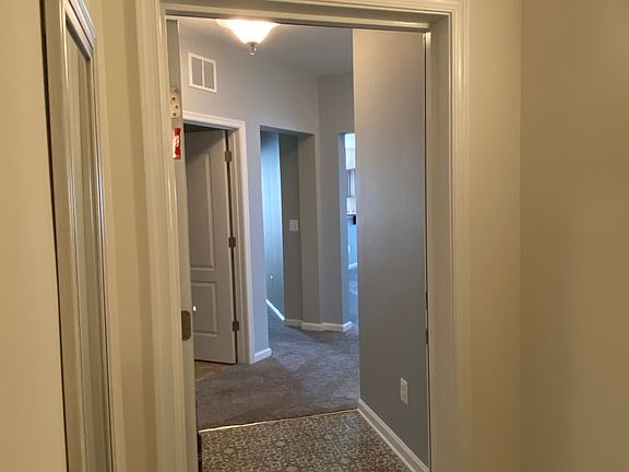 4th image of 23570 Franklin D Roosevelt Blvd #402