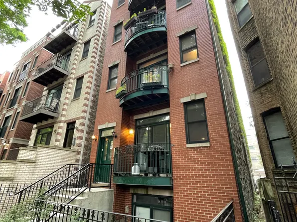 1528 N Hudson Ave APT 2, Chicago, IL 60610