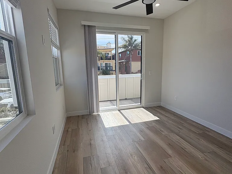 260 Donax Ave — Photo 52