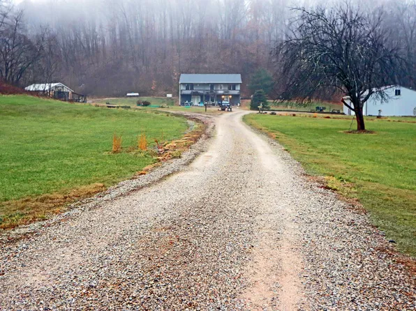 13923 Scotts Creek Rd, Logan, OH 43138