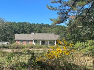 97 Rayburn Rd, Carriere, MS 39426