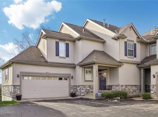 16173 Linden St, Overland Park, KS 66085