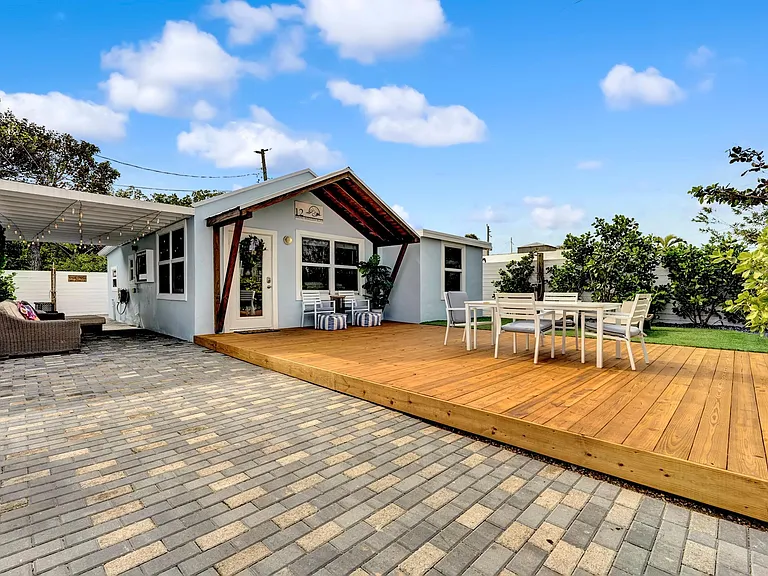12 Briny Breezes Blvd — Photo 2