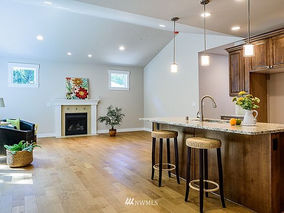 5th image of 3684 Trout Brook Lane