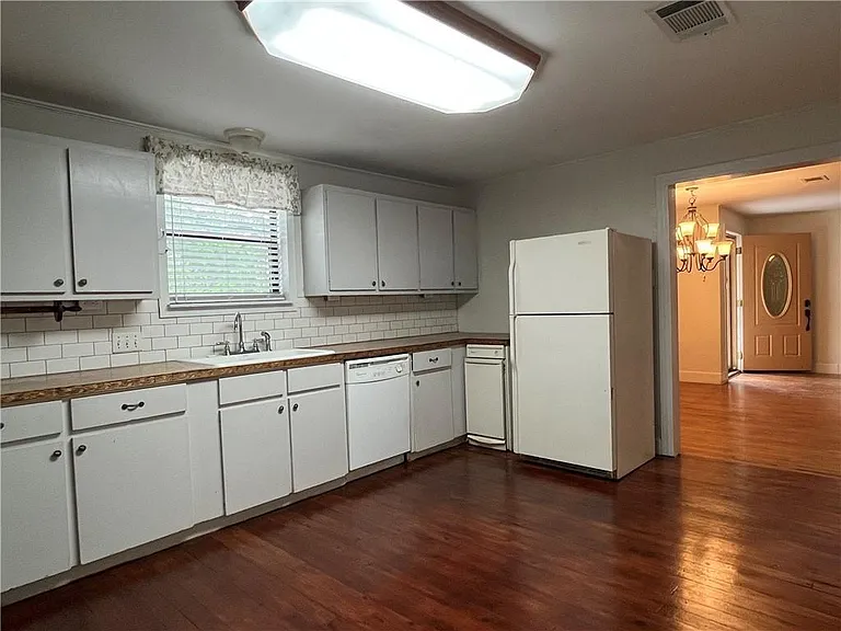 406 Lexington Rd #1 — Photo 11