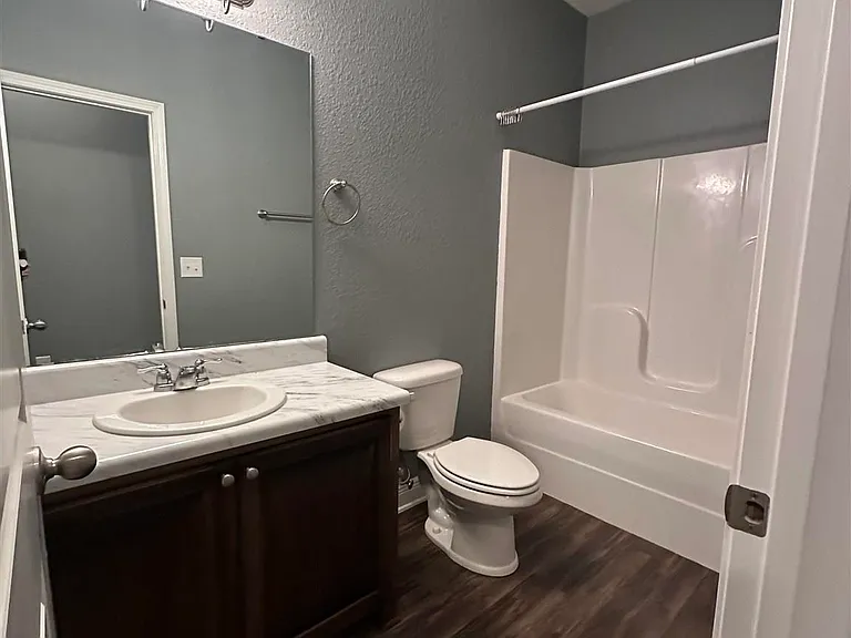 841 Oak Aly — Photo 16