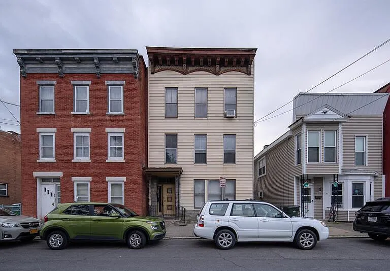 53 Main St #3 — Photo 22