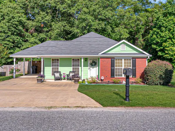 654 Mill Pond Dr, Phenix City, AL 36870