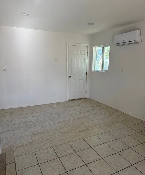16100 Navajo Rd — Photo 43