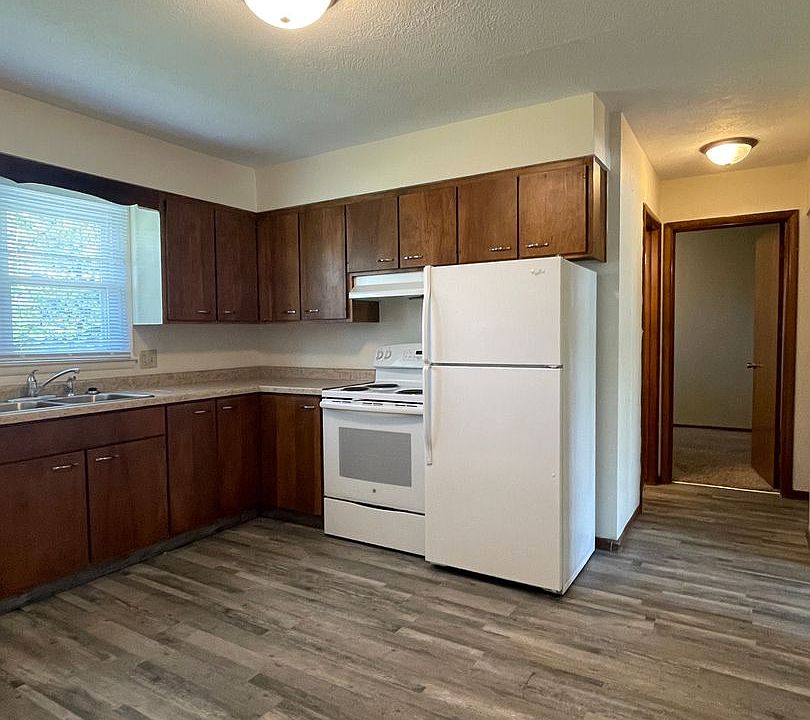 1st image of 606 11th Ave SW #676-2