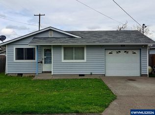609 Chester St, Silverton, OR 97381