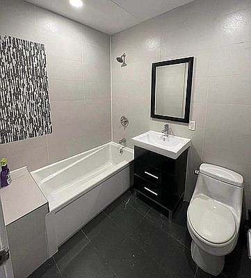 5th image of 372 Kosciusko St #202