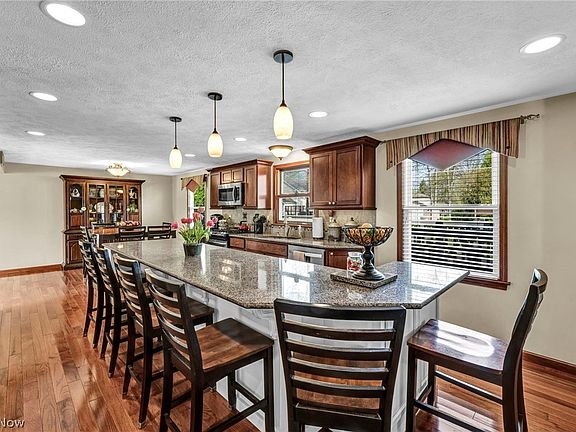2nd image of 14194 Pine Lakes Dr
