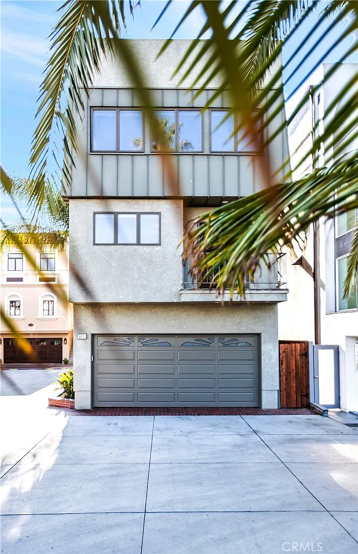 3 bed, 3.5 bath, 3011 sqft, $8,995 — Photo 4