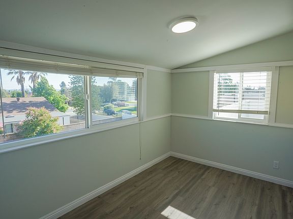 4th image of 202 W Arrow Hwy #2