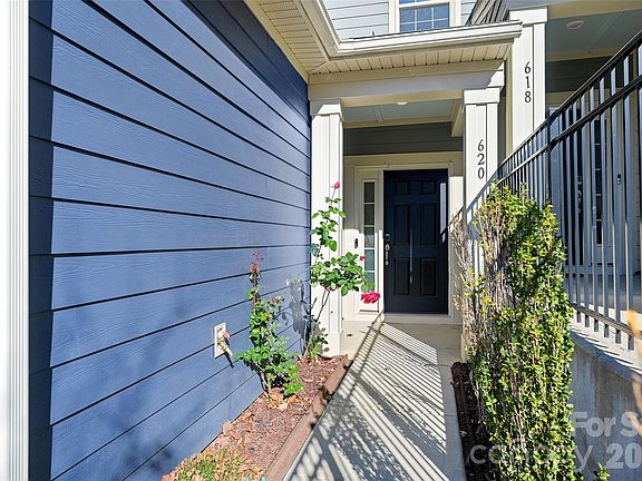 3rd image of 620 Amber Meadows Way