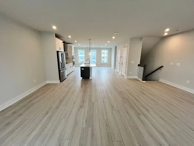 551 Munson Woods Walk #B — Photo 6