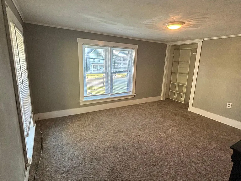 338 Main St — Photo 10