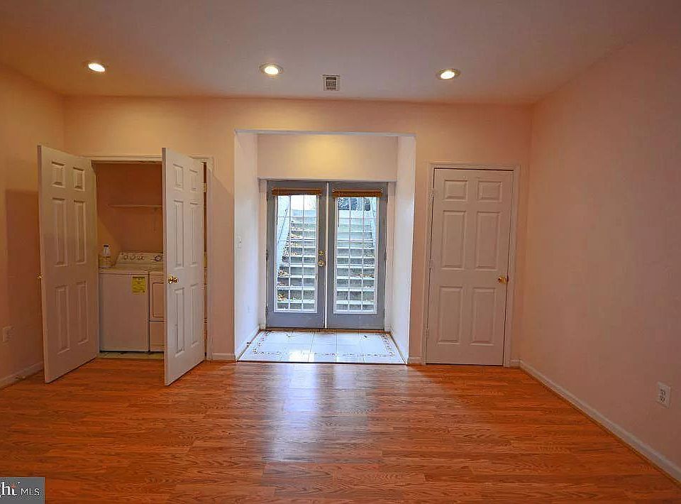 1st image of 905 Royal Elm Ct #Basement