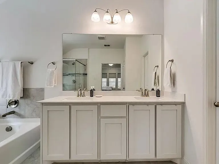 17013 Eastbrook Dr — Photo 13