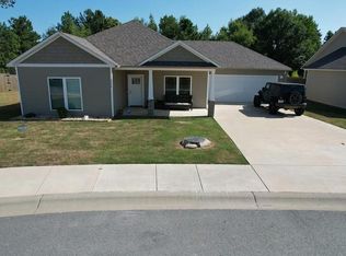 2556 Garden Dr, Benton, AR 72015