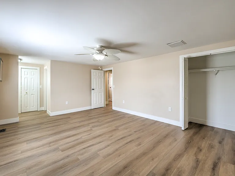 7477 Ullom Dr — Photo 9