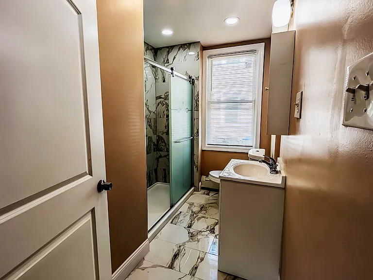 366 Academy Ave #1 — Photo 14