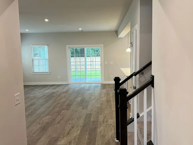 125 Country Oaks Ln — Photo 5
