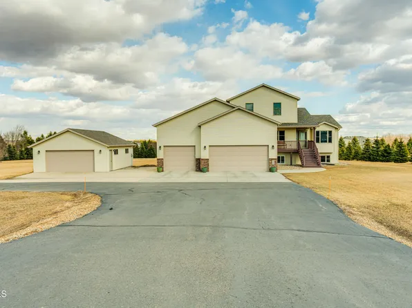 2090 Missouri Loop N, Mandan, ND 58554