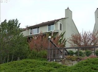 11 NE Spyglass Dr, Roseburg, OR 97470