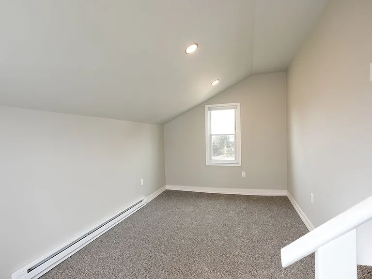 334 Ann St — Photo 10
