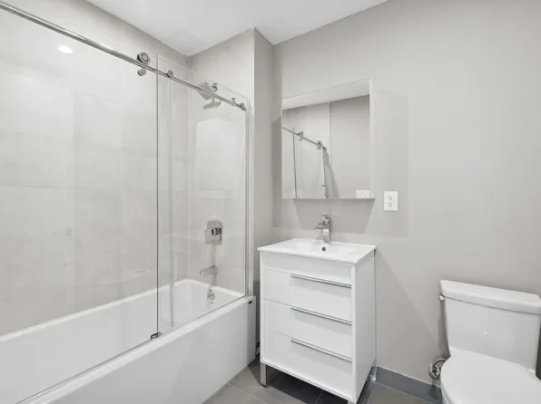 1020 Rogers Avenue 3L image 4 of 5