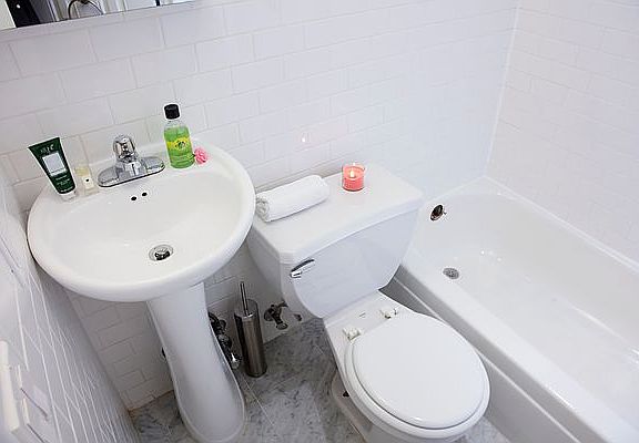 2nd image of 102 Christopher St APT 4