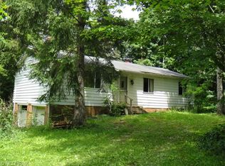 1065 Winchell Rd, Aurora, OH 44202