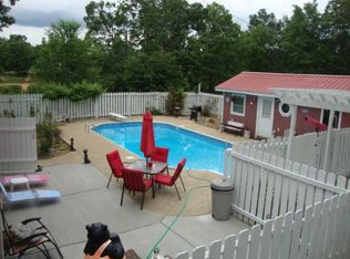 444 Parrish Ln, Mc Ewen, TN 37101