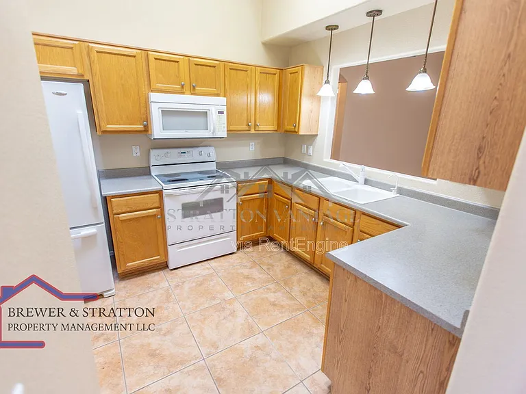 4962 E Holmes Ave — Photo 16